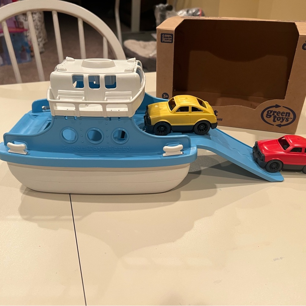 Green Toys Ferry Boat with Cars